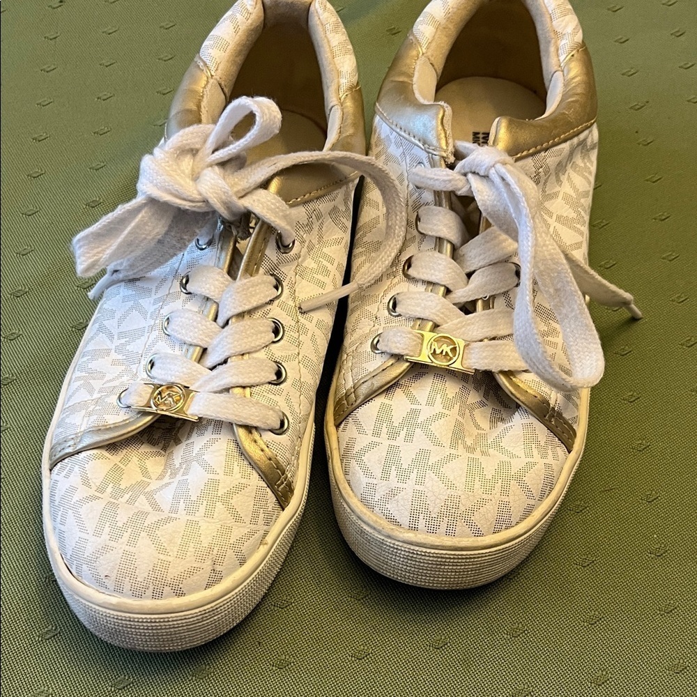 Michael Kors kids Gold and cream Logo Sneakers size 2